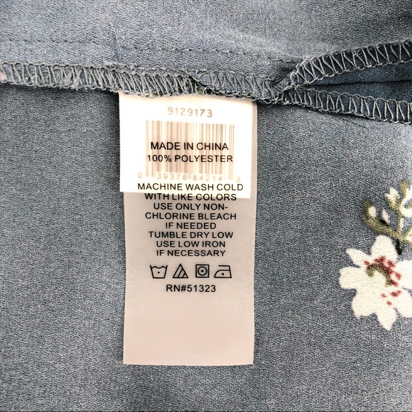 Vince Camuto Blue Floral Print Bell Sleeve Blouse - Picture 5 of 5